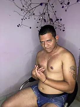 Snapshot of Loaisn chatting on February 3, 2026, 1:38 am Loaisn online show from February 3, 2026, 1:38 am