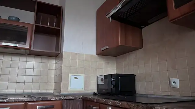 lilXdomiii online show from April 17, 2026, 11:57 am