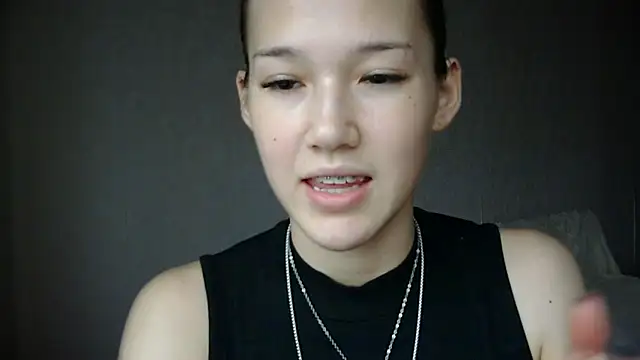 lilXdomiii online show from May 30, 2026, 12:22 pm