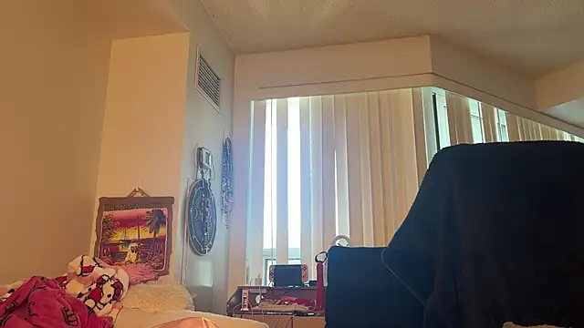 Snapshot of alanahart chatting on July 31, 2026, 4:37 pm alanahart online show from July 31, 2026, 4:37 pm