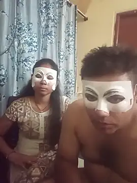 pinkbox online show from April 13, 2026, 8:18 am