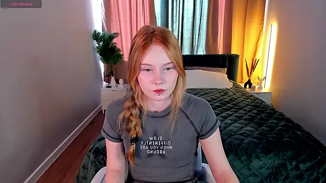 Snapshot of Julia_Anis chatting on February 3, 2026, 6:22 am Julia Anis online show from February 3, 2026, 6:22 am