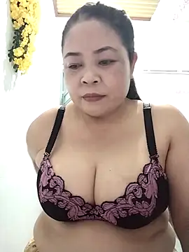 Baby-bigtits2026 online show from March 24, 2026, 12:16 pm