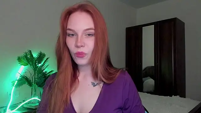 kelly love 222 online show from February 3, 2026, 5:16 am