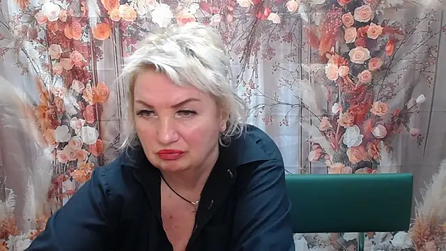 Snapshot of RenataDaster chatting on March 2, 2026, 5:08 am RenataDaster online show from March 2, 2026, 5:08 am