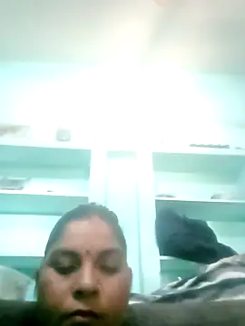 Rajni248096 online show from March 5, 2026, 8:33 am