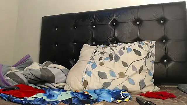 Cutekeisha online show from April 17, 2026, 12:24 am