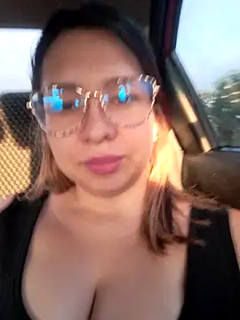 Snapshot of ISABELLA-24_ chatting on February 28, 2026, 11:32 am ISABELLA-24 online show from February 28, 2026, 11:32 am