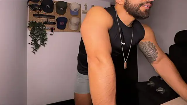 Snapshot of SamDornan51 chatting on February 15, 2026, 12:11 am SamDornan51 online show from February 15, 2026, 12:11 am