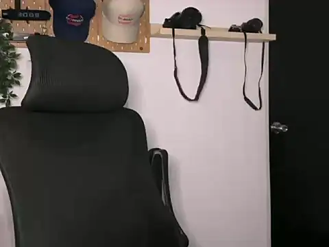 Snapshot of SamDornan51 chatting on February 5, 2026, 11:11 pm SamDornan51 online show from February 5, 2026, 11:11 pm