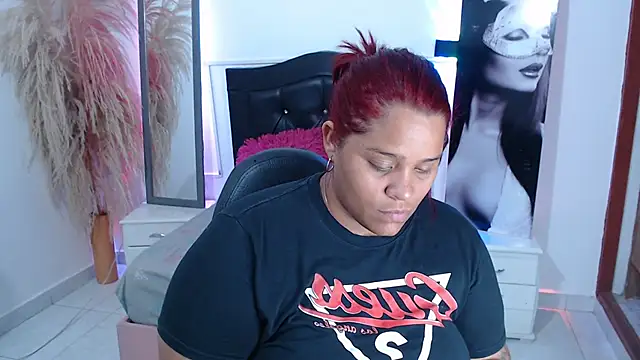 Snapshot of NathaliaMayson chatting on February 12, 2026, 4:01 am NathaliaMayson online show from February 12, 2026, 4:01 am