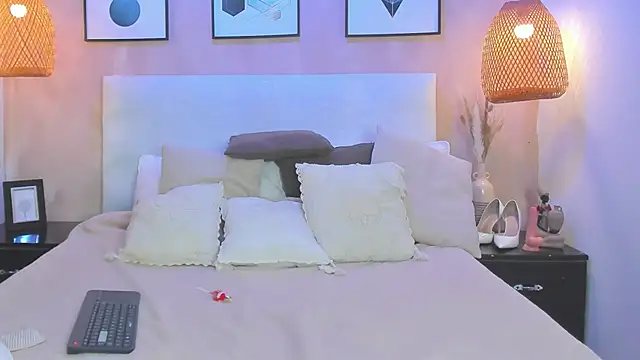 CarolinaValdez2026 online show from March 20, 2026, 3:57 pm