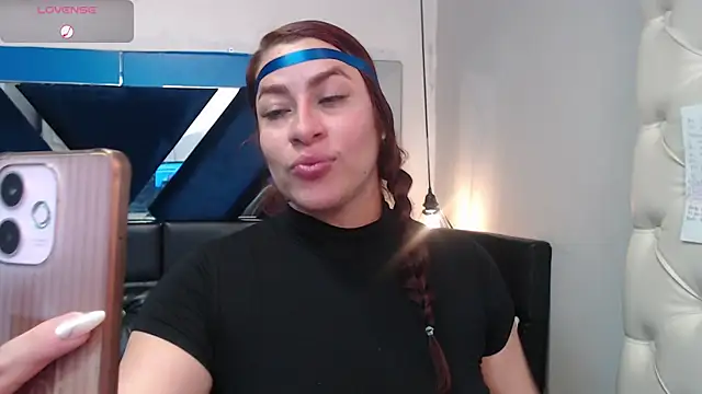 Snapshot of Alison-mar chatting on July 18, 2026, 7:33 pm Alison-mar online show from July 18, 2026, 7:33 pm