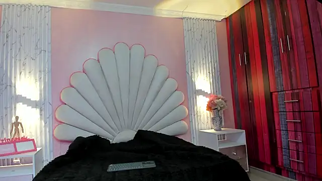 Kateemos online show from March 20, 2026, 2:18 pm