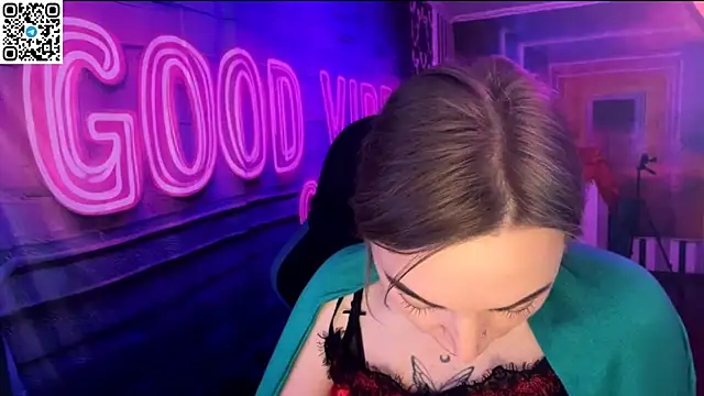 Vellora  online show from April 3, 2026, 10:27 pm