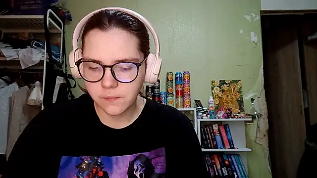 VannessaDillenbeck online show from March 2, 2026, 7:15 am