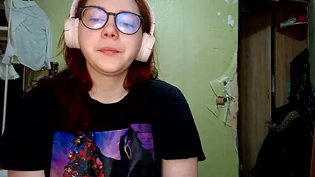 VannessaDillenbeck online show from February 27, 2026, 6:24 am