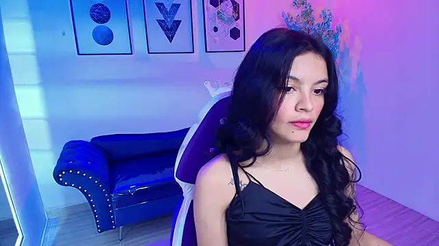 Maddie T18 online show from April 15, 2026, 11:38 am