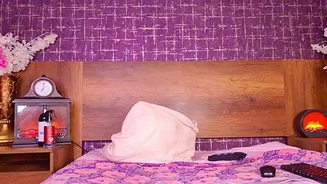 Snapshot of mollyjackson_ chatting on February 1, 2026, 10:57 am mollyjackson online show from February 1, 2026, 10:57 am