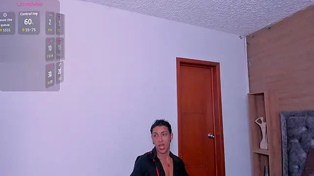 drako18  online show from February 3, 2026, 2:53 am