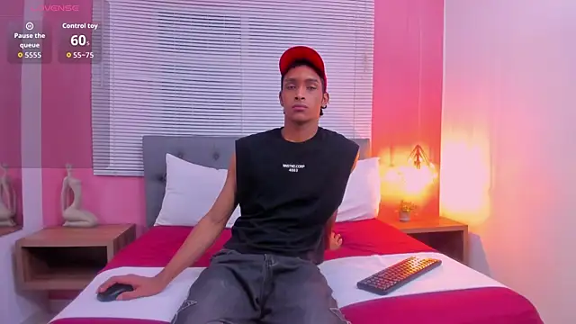 drako18  online show from April 1, 2026, 3:52 am