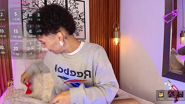 Snapshot of David_Banks_ chatting on February 26, 2026, 12:27 pm David Banks online show from February 26, 2026, 12:27 pm