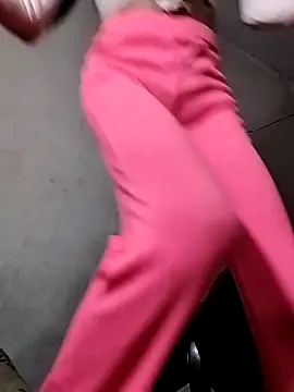 Snapshot of ammsexy1 chatting on February 20, 2026, 2:30 pm ammsexy1 online show from February 20, 2026, 2:30 pm