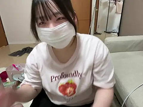 Snapshot of munyutannn_ chatting on July 28, 2026, 5:45 pm munyutannn online show from July 28, 2026, 5:45 pm
