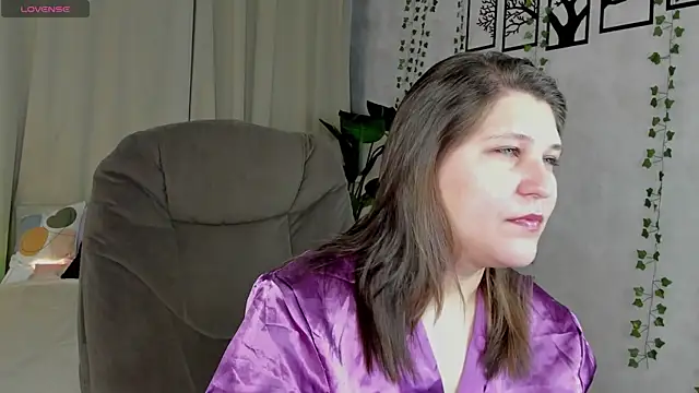 helenahoff online show from March 10, 2026, 3:54 am