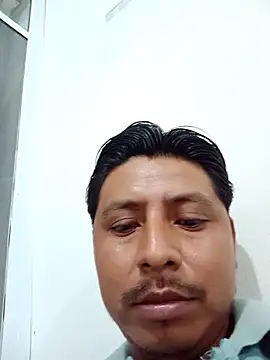 elburrotio online show from May 18, 2026, 4:23 pm