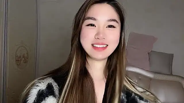 Snapshot of onny2003 chatting on March 4, 2026, 11:07 am onny2003 online show from March 4, 2026, 11:07 am