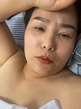 Youyou 12 online show from February 7, 2026, 3:09 pm