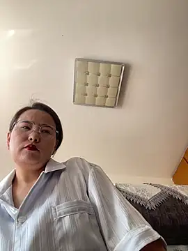 Youyou 12 online show from May 19, 2026, 12:48 am