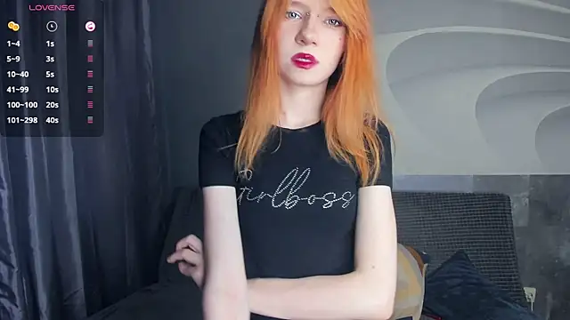 Snapshot of TarynPalek chatting on June 12, 2026, 8:12 am TarynPalek online show from June 12, 2026, 8:12 am