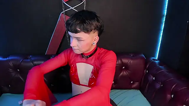 Snapshot of Camilo_X_x chatting on February 10, 2026, 11:31 am Camilo X x online show from February 10, 2026, 11:31 am