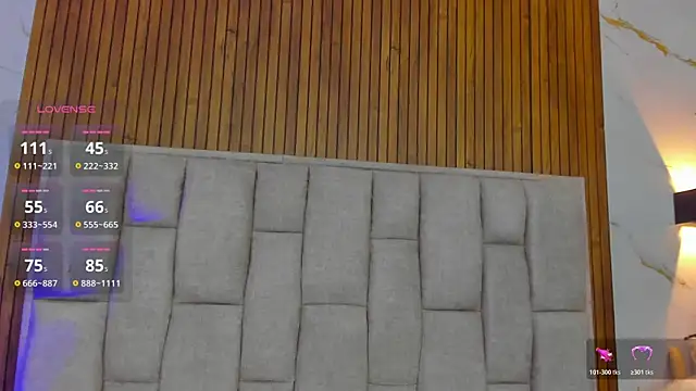 Scarlet Rosexx online show from April 9, 2026, 3:19 am