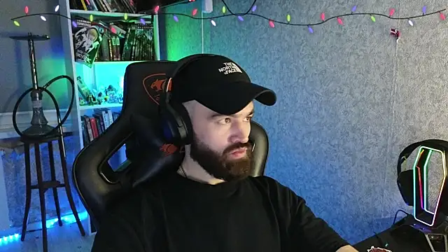 Snapshot of _Mostly_ chatting on February 20, 2026, 12:07 am Mostly online show from February 20, 2026, 12:07 am