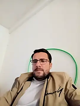 Snapshot of NatanCasad0 chatting on February 5, 2026, 9:43 pm NatanCasad0 online show from February 5, 2026, 9:43 pm