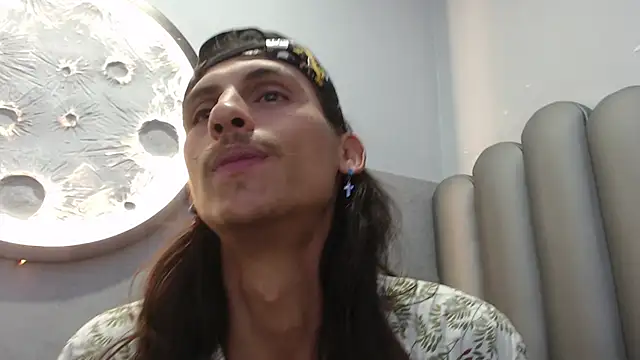 Snapshot of Noha-Smith chatting on February 27, 2026, 12:22 am Noha-Smith online show from February 27, 2026, 12:22 am