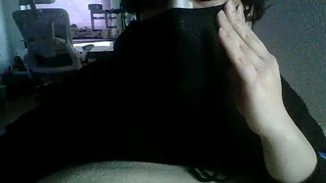 Snapshot of RaccooIsHere chatting on February 27, 2026, 5:13 pm RaccooIsHere online show from February 27, 2026, 5:13 pm