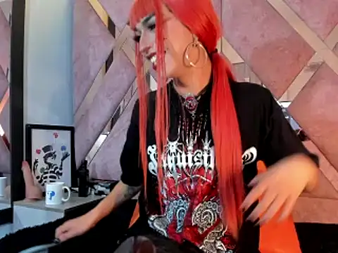 MeghanQueen   online show from May 14, 2026, 5:26 am