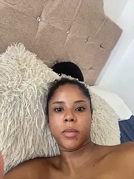 LIA PARKERR online show from March 3, 2026, 7:32 pm