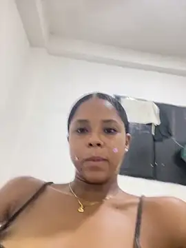 LIA PARKERR online show from April 15, 2026, 11:38 pm