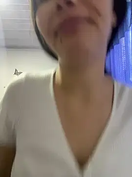 Tammy8 online show from April 12, 2026, 2:42 pm