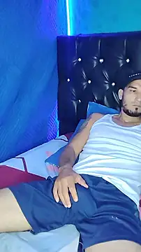 Snapshot of junior_men22 chatting on February 4, 2026, 12:55 pm junior men22 online show from February 4, 2026, 12:55 pm