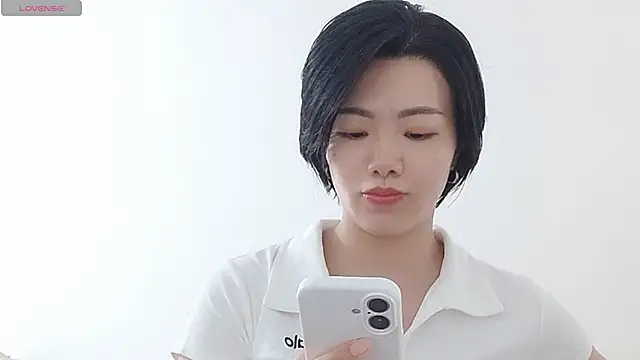 Nikishine online show from May 22, 2026, 5:16 am