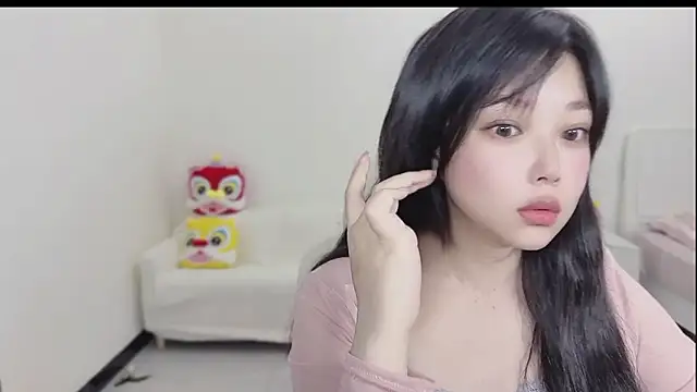 Yumi yuni online show from March 23, 2026, 1:06 am