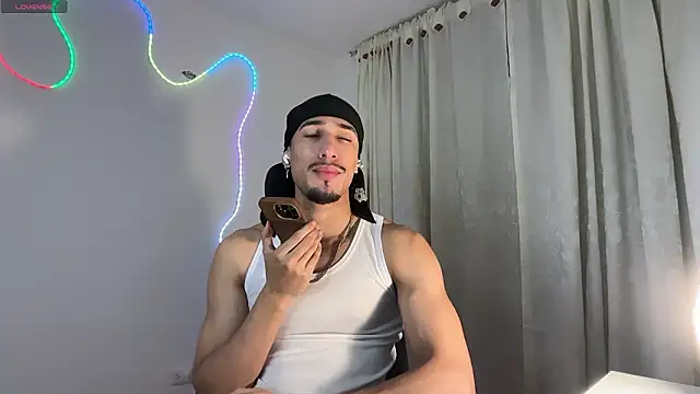 Snapshot of rafael_stone11 chatting on February 27, 2026, 1:17 am rafael stone11 online show from February 27, 2026, 1:17 am