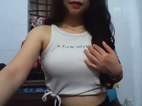 NinaKey online show from March 27, 2026, 3:13 pm