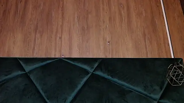 Snapshot of LannaQuinn chatting on March 3, 2026, 3:24 am LannaQuinn online show from March 3, 2026, 3:24 am